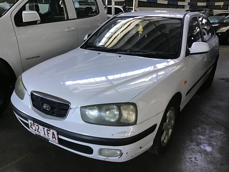 Hyundai Elantra Gls Xd White Sp Automatic D Hatchback Central