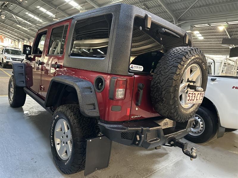 2011 JEEP WRANGLER UNLIMITED SPORT 4x4 JK MY09 RED 5 SP AUTOMATIC 4D