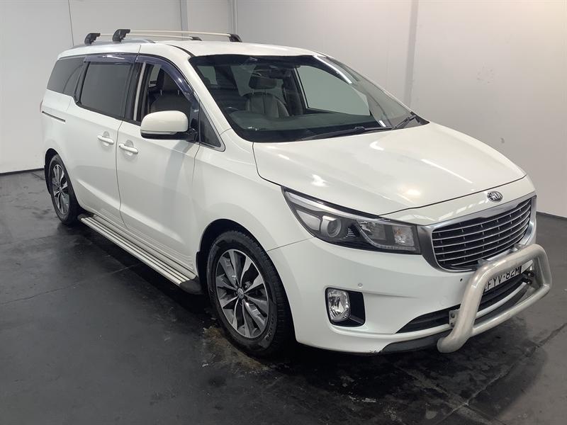 2015 Kia Carnival